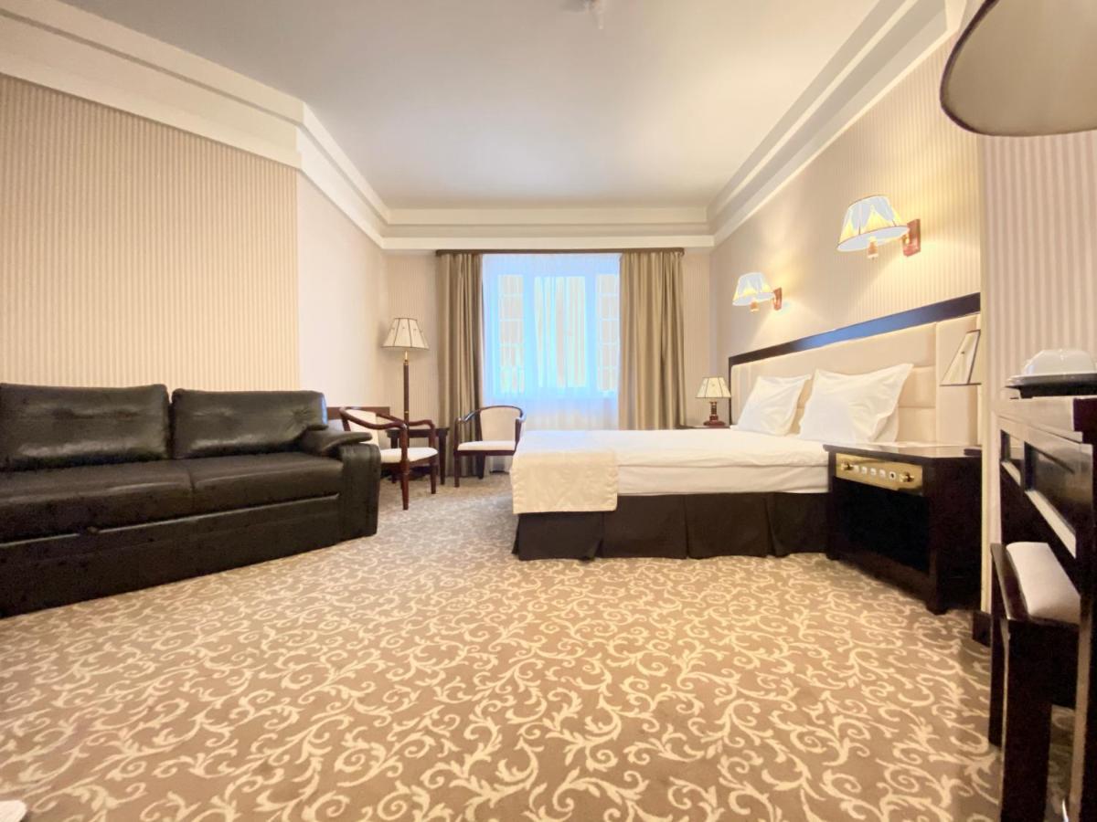 Sofievsky Posad Hotel Sofiivska Borshchahivka