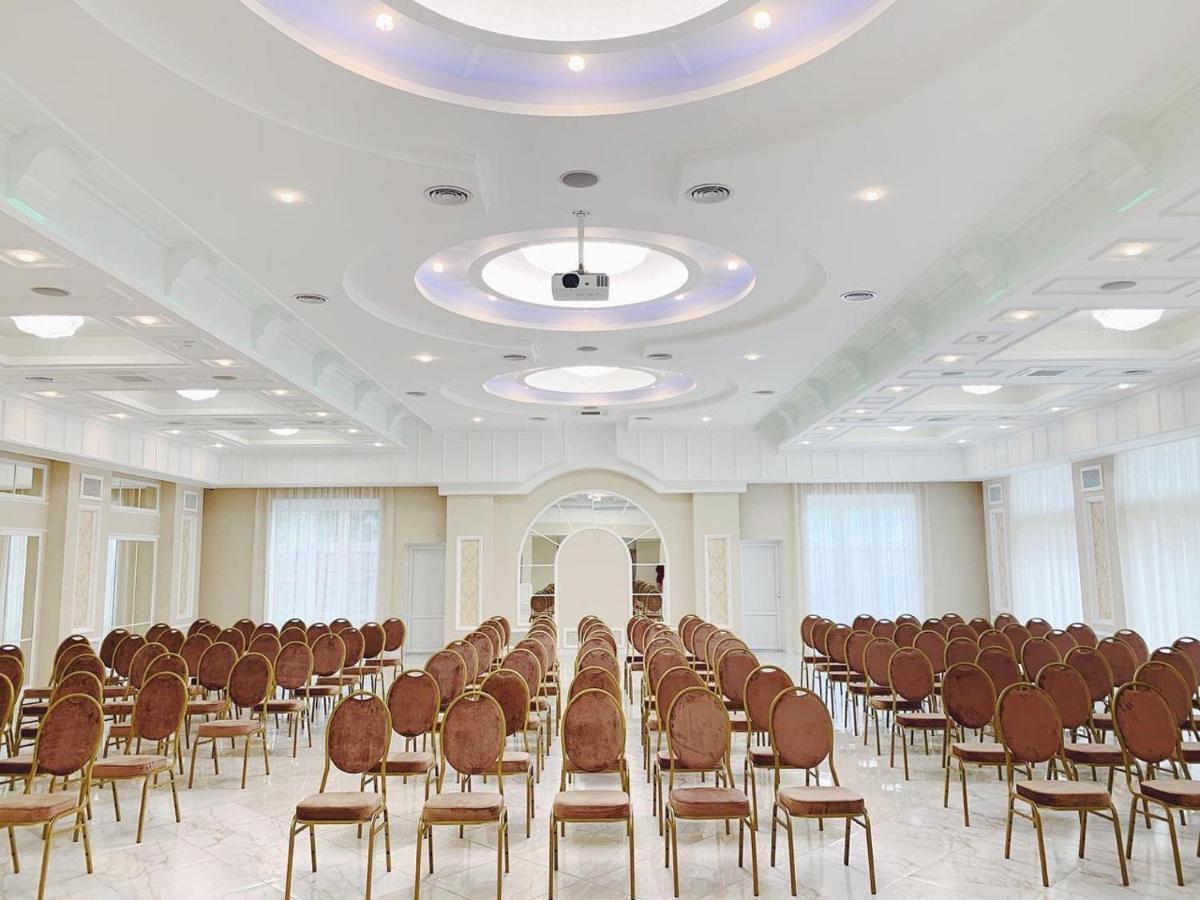 Sofievsky Posad 3*